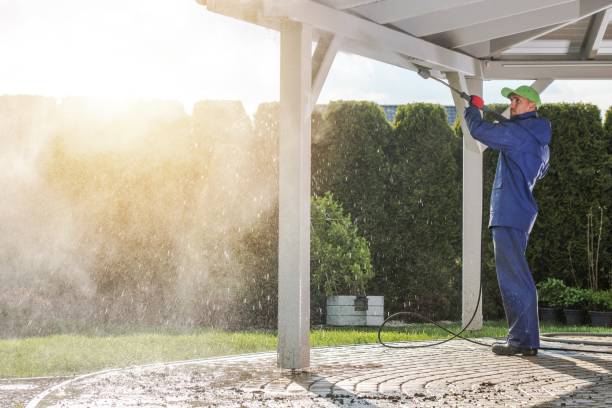 Best Pool Deck Cleaning  in Vauxhall, NJ